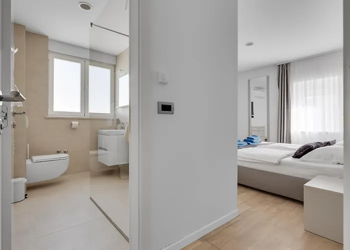 Nika Lejlighed Biograd Na Moru