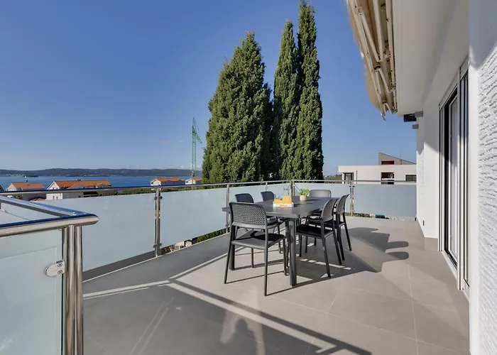 Nika Lejlighed Biograd Na Moru