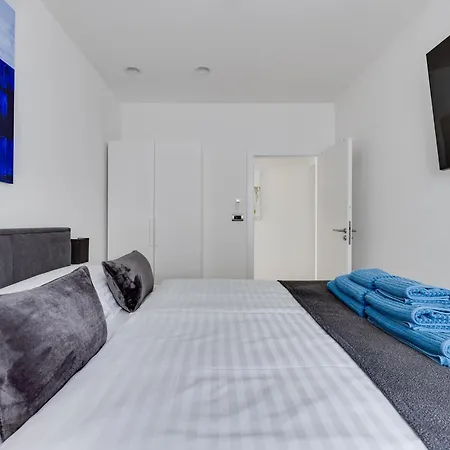 Nika * Biograd Na Moru