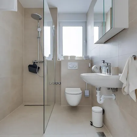 Nika * Biograd Na Moru