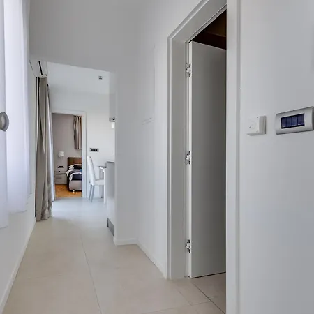 Nika * Biograd Na Moru